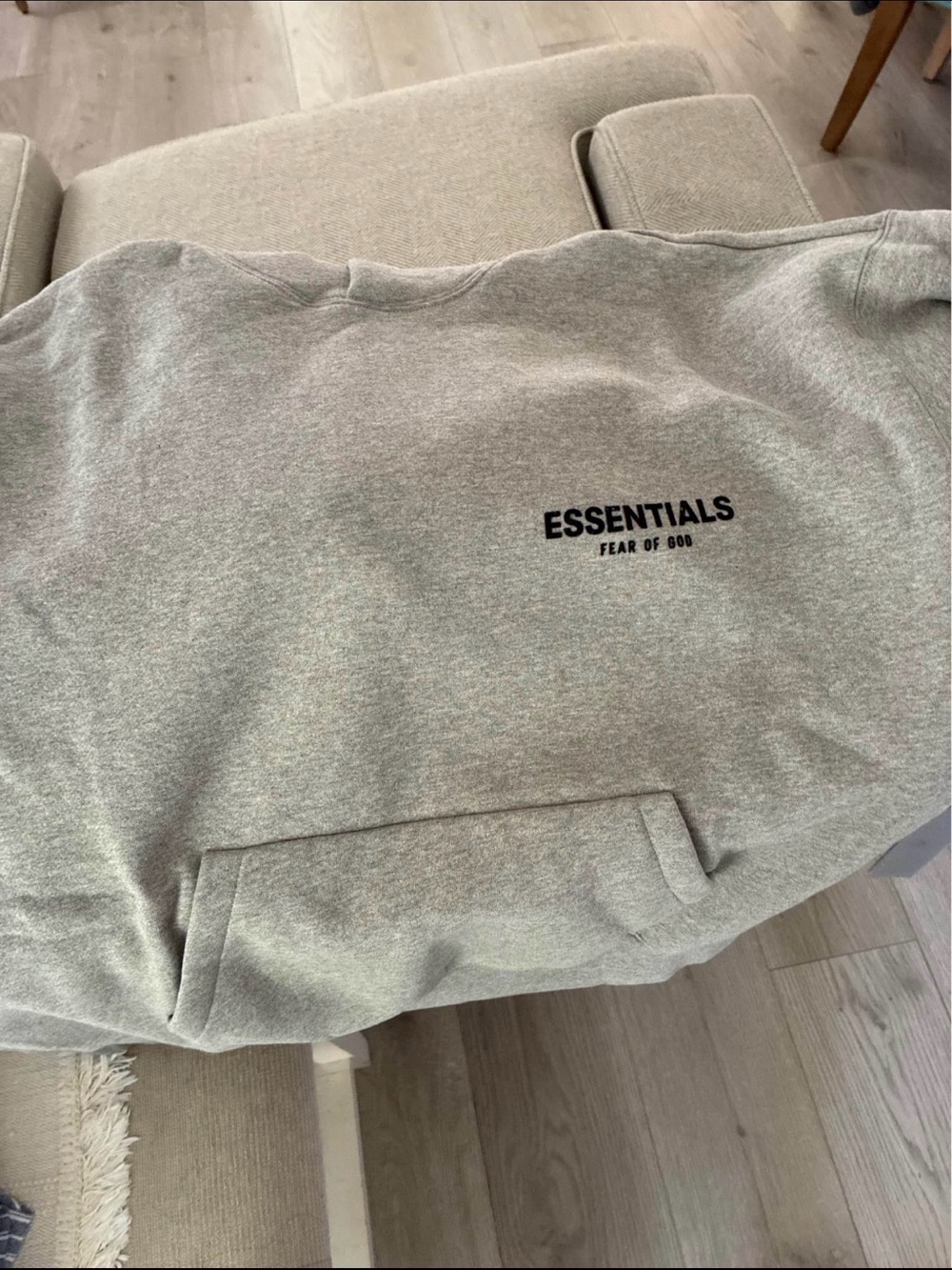 Fear of God Essentials dark oat Crewneck Sweatshirt with Chest Logo size small